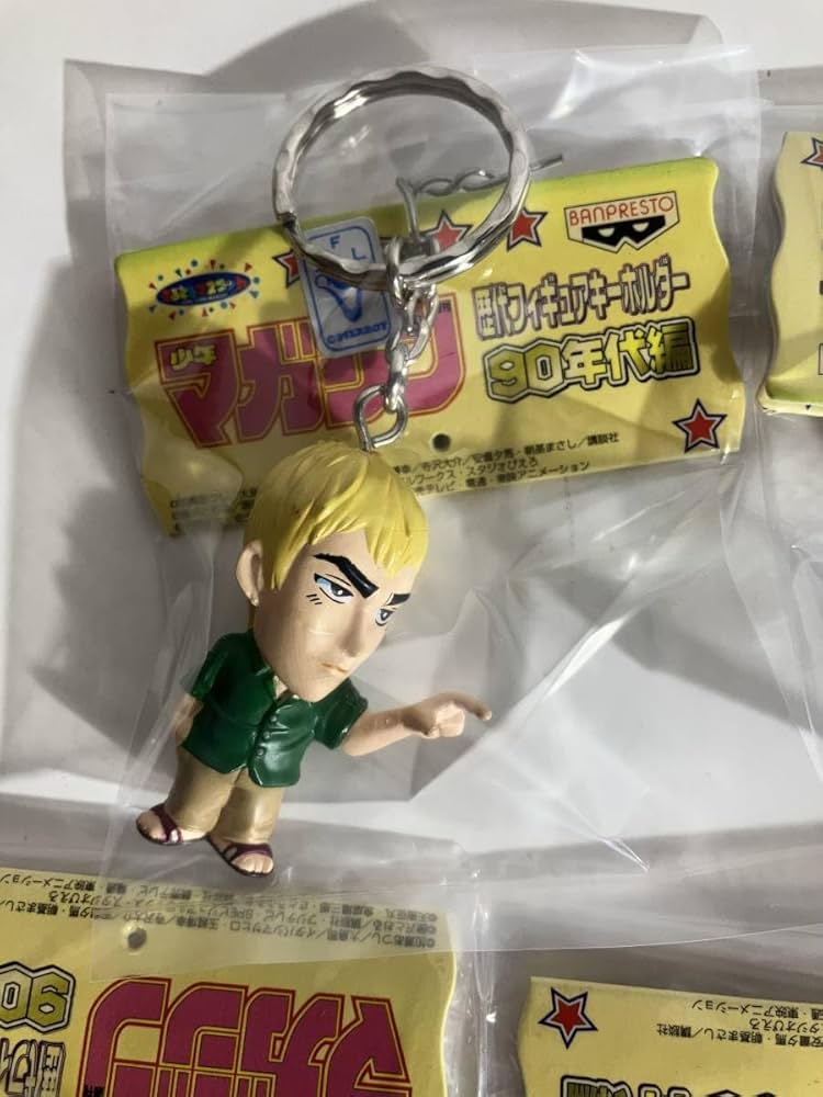 少年マガジン　歴代フィギュアホルダー　90年代編 少年マガジン 歴代フィギュアキーホルダー 90年代編 鬼塚英吉